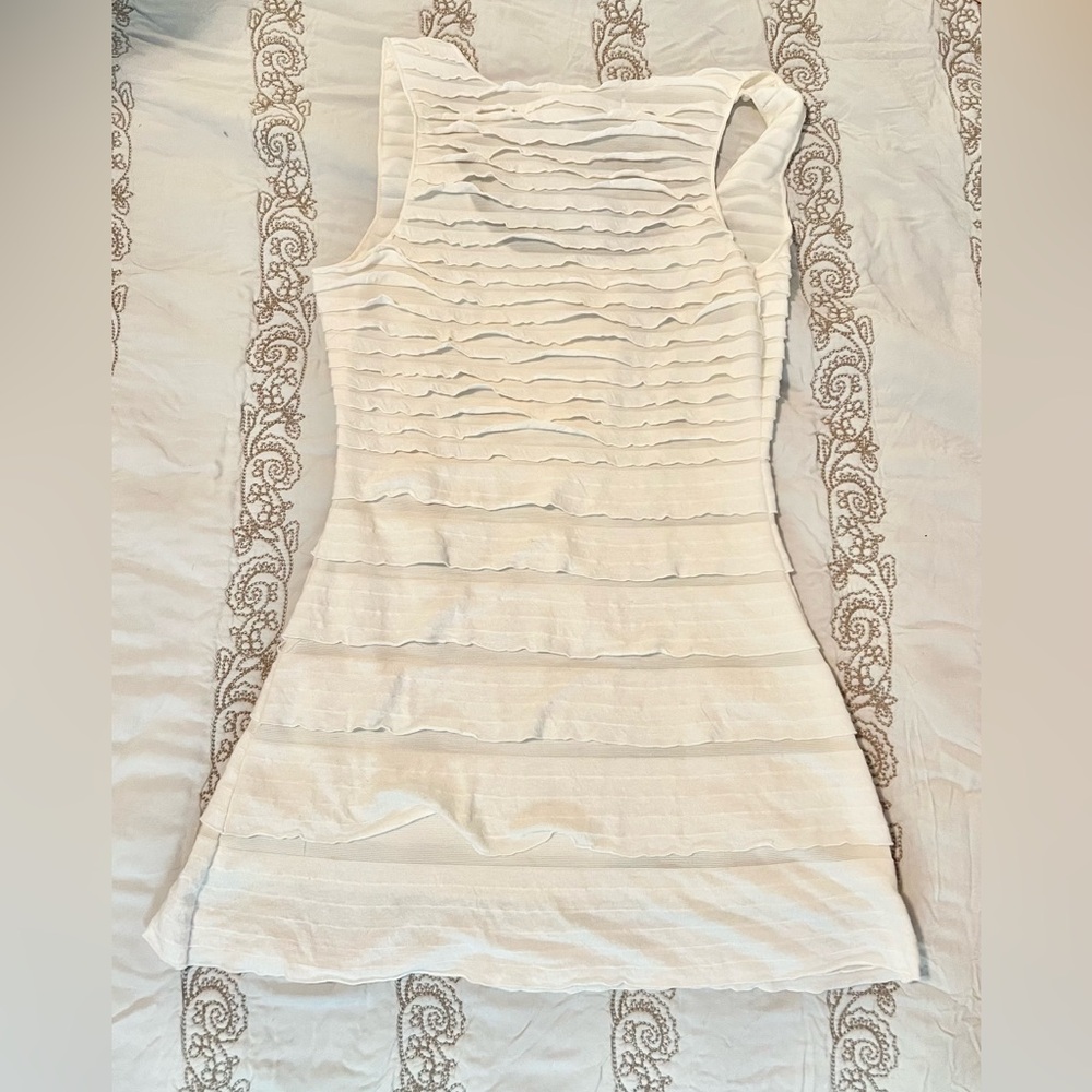 Max Studio White Ruffled Tank Top - Picture 2 of 6